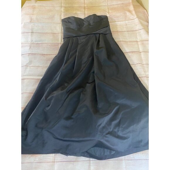 David's Bridal Women's Black Strapless Ruched Bodice Wedding Dress - 18 - Picture 5 of 15